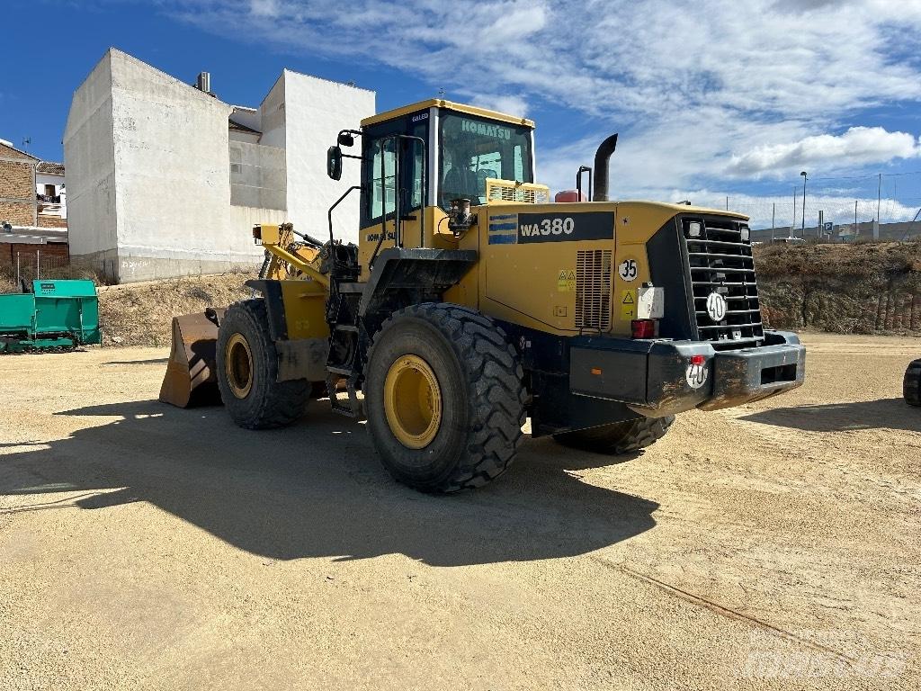 Komatsu WA 380-5 Chargeuse sur pneus