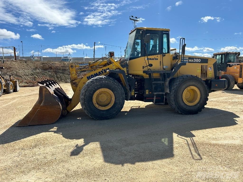Komatsu WA 380-5 Chargeuse sur pneus