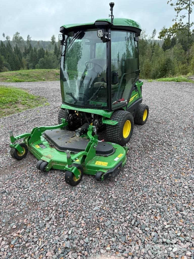 John Deere 1585 Tondeuses montées