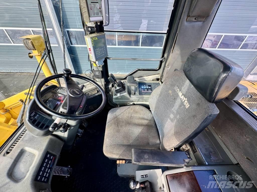 Komatsu WA 470-3H Chargeuse sur pneus