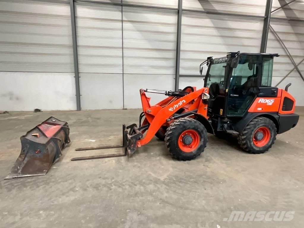 Kubota R 065 Chargeuse sur pneus