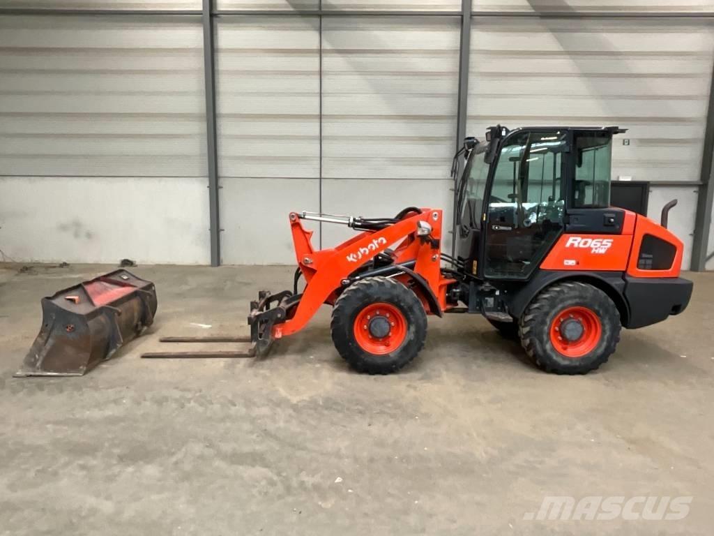 Kubota R 065 Chargeuse sur pneus