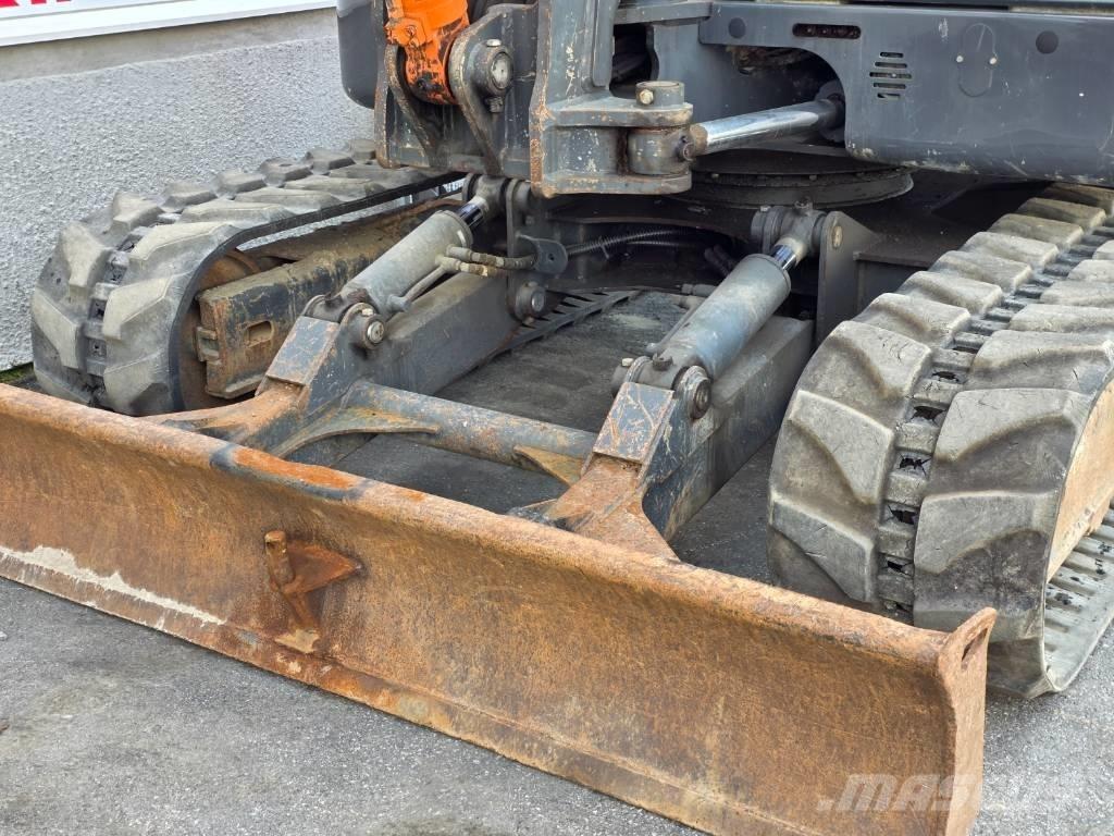 Doosan DX 80 R Mini pelle 7t-12t