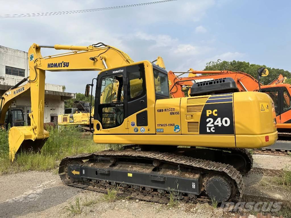 Komatsu PC240-8 Pelle sur chenilles
