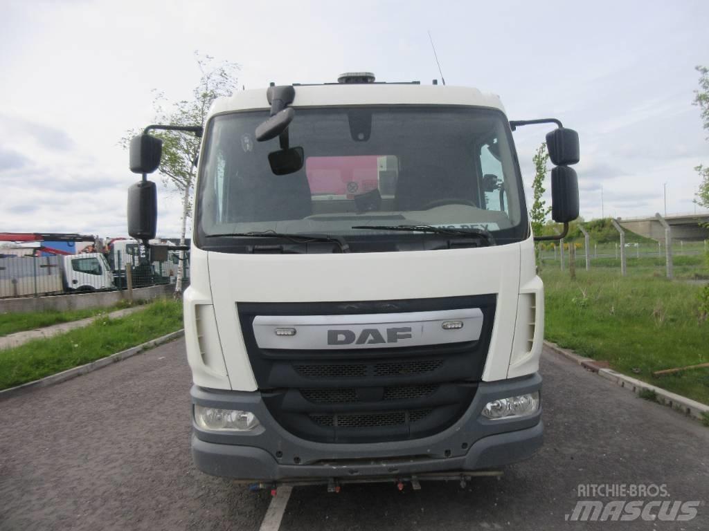 DAF 55.220 Camion balayeur