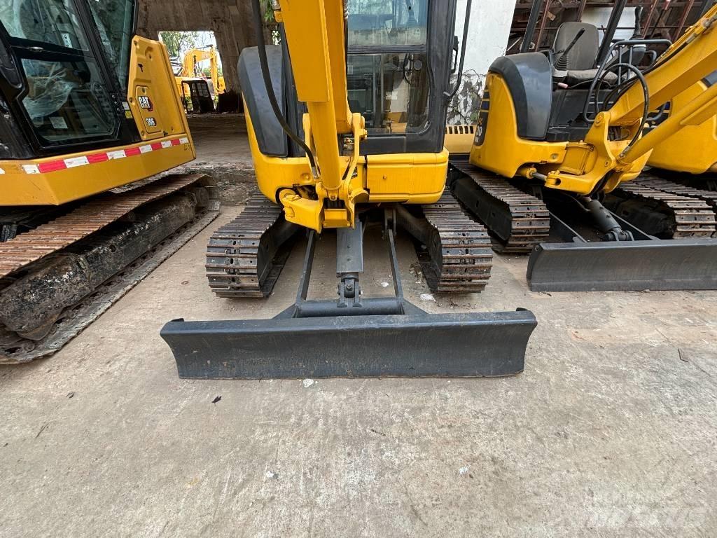 Komatsu PC35MR Mini pelle < 7t