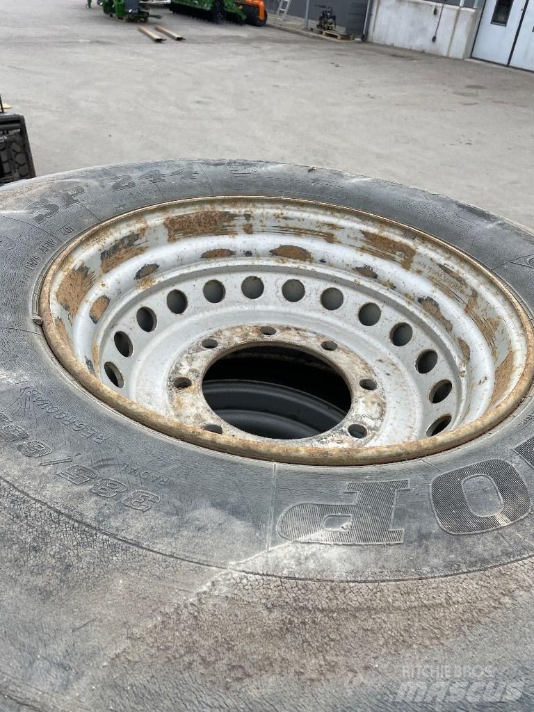 JCB 409 Pneus, roues et jantes