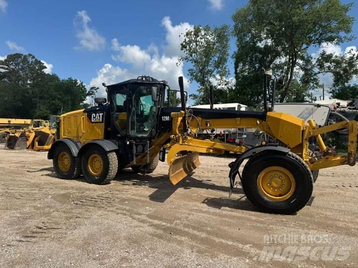 CAT 12 M 3 Niveleuse