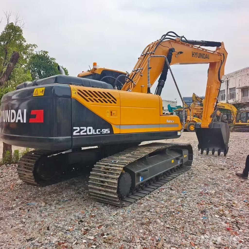 Hyundai 220 LC-9S Pelle sur chenilles