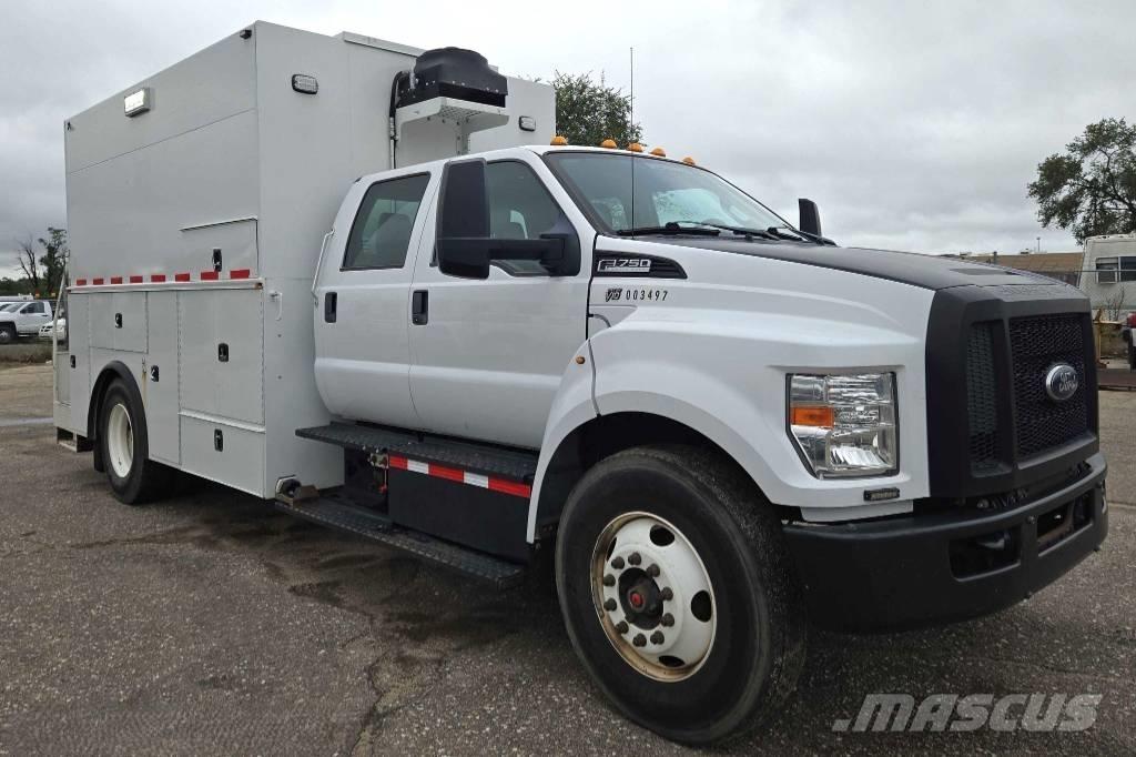 Ford F 750 SD Utilitaire benne