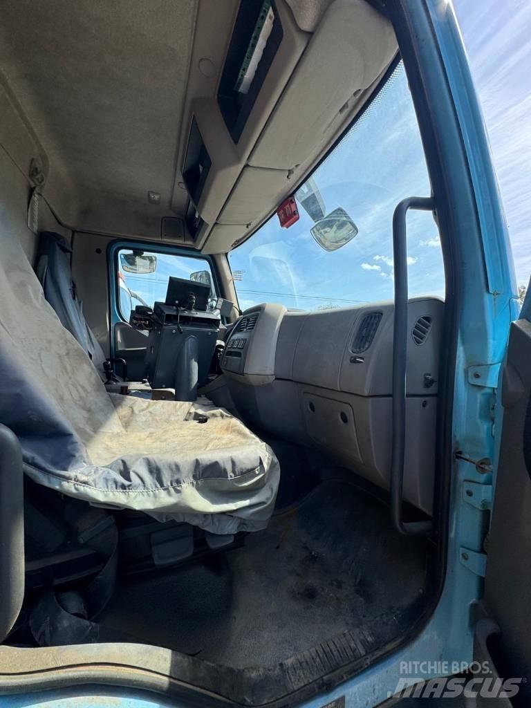 DAF LF 220 Camion balayeur