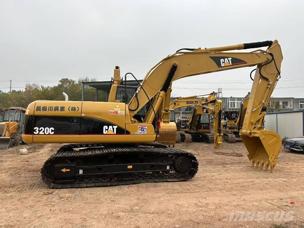 CAT 320C Pelle sur chenilles