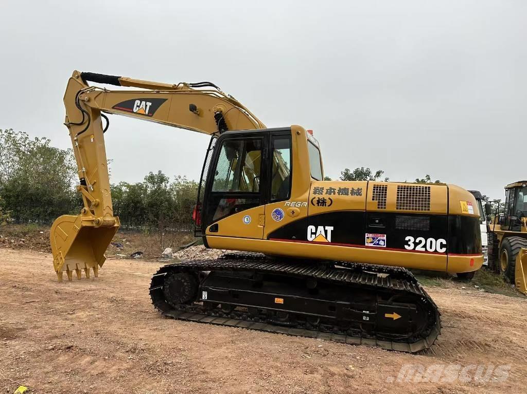 CAT 320C Pelle sur chenilles