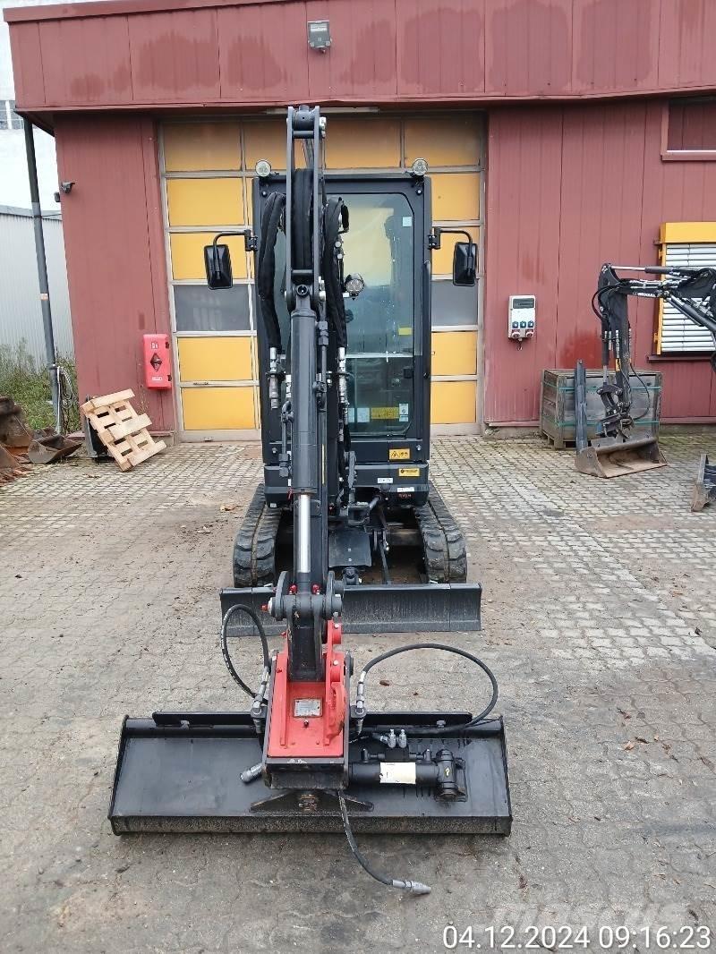 Eurocomach 22SR Mini pelle < 7t