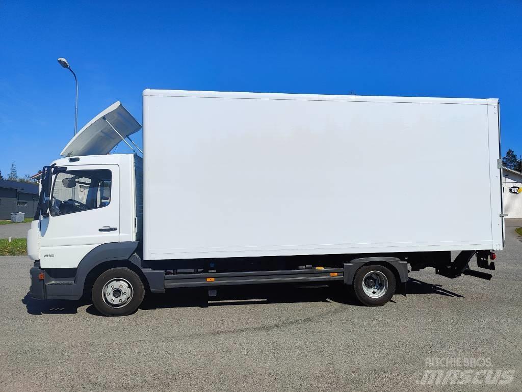 Mercedes-Benz Atego Camion Fourgon