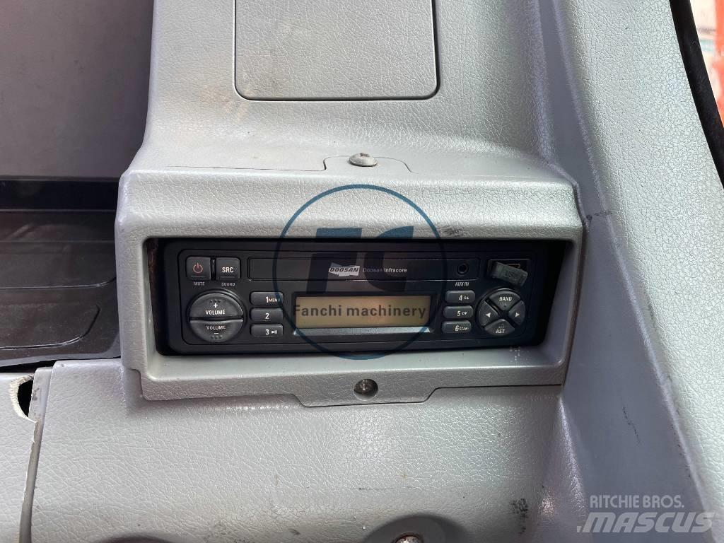 Doosan DX300 Pelle sur chenilles