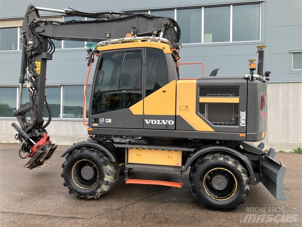 Volvo EW 160 E Pelle sur pneus