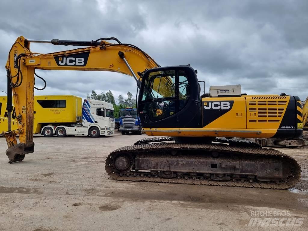 JCB JS 290 LC Pelle sur chenilles
