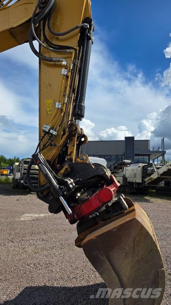 CAT 325FLCR Pelle sur chenilles