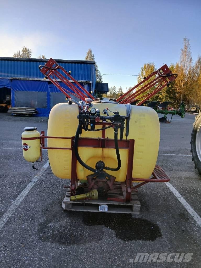 Hardi NK 850 / 12M Pulvérisateurs portés
