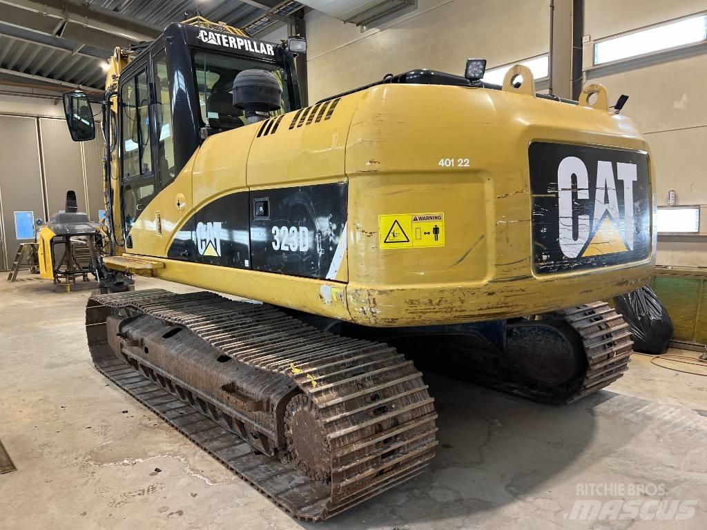 CAT 323 D L Pelle sur chenilles