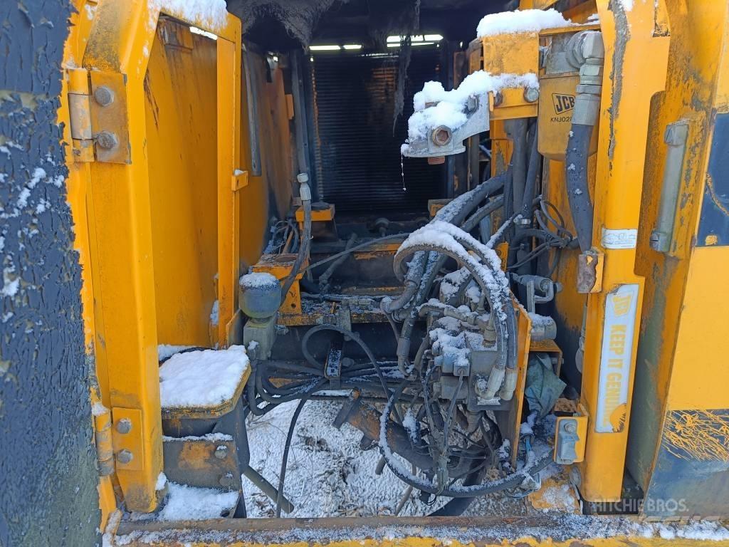 JCB JS 180 L Pelle sur chenilles