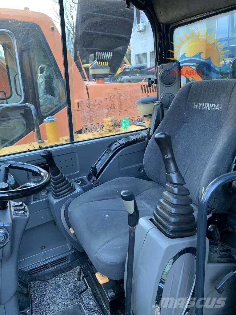 Hyundai R60W HW Pelle sur pneus