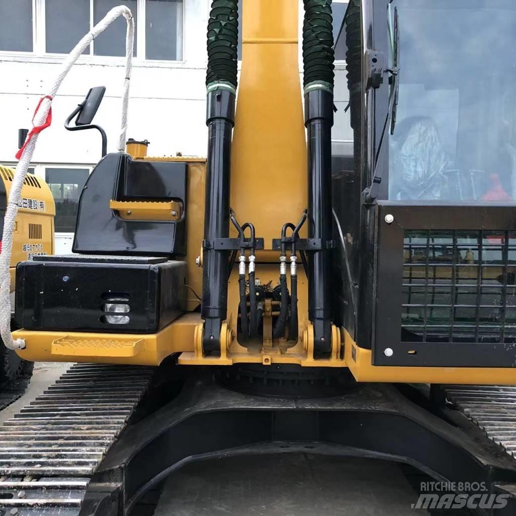 CAT 312 D Pelle sur chenilles