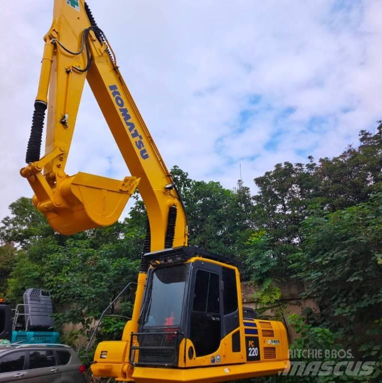 Komatsu PC 220-7 Pelle sur chenilles