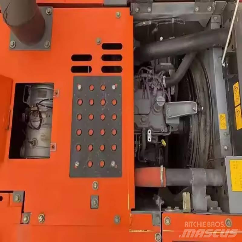 Hitachi ZX 130 Pelle sur chenilles