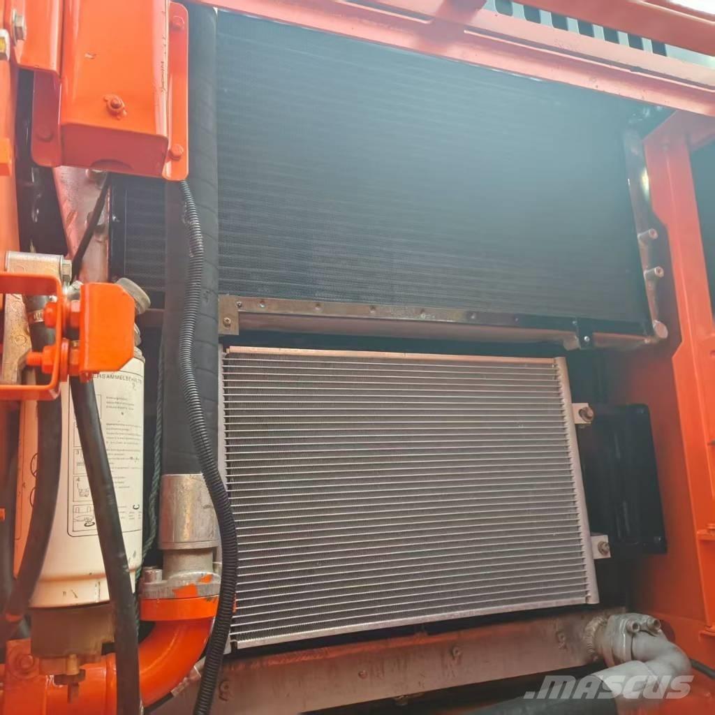 Doosan DX 300 Pelle sur chenilles