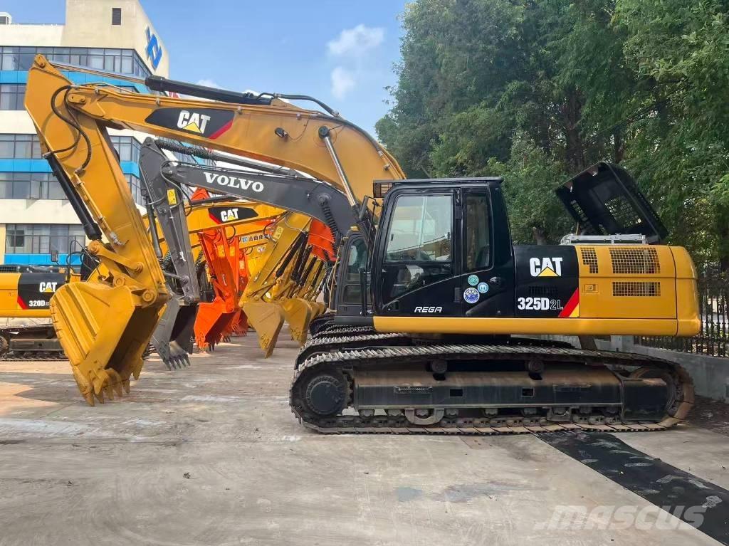 CAT 325 D L Pelle sur chenilles