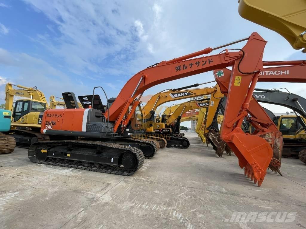 Hitachi ZX 240 Pelle sur chenilles