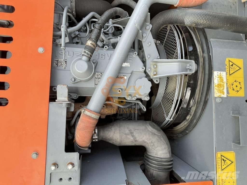 Hitachi ZX 240 Pelle sur chenilles