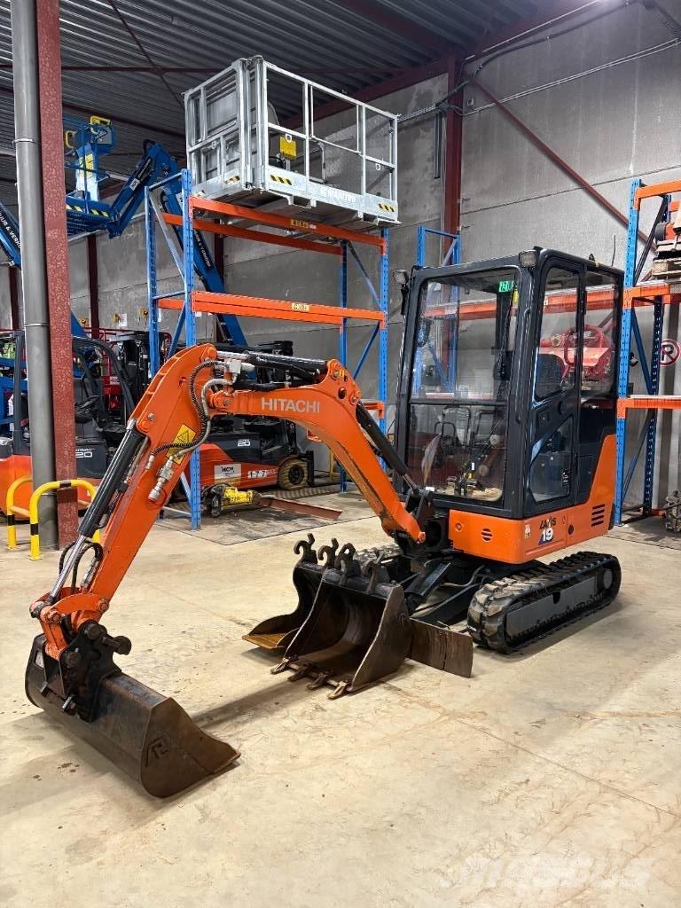 Hitachi ZX 19-6 Mini pelle < 7t