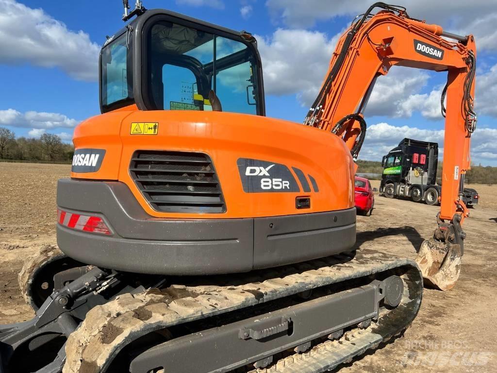Doosan DX 85 R Mini pelle 7t-12t