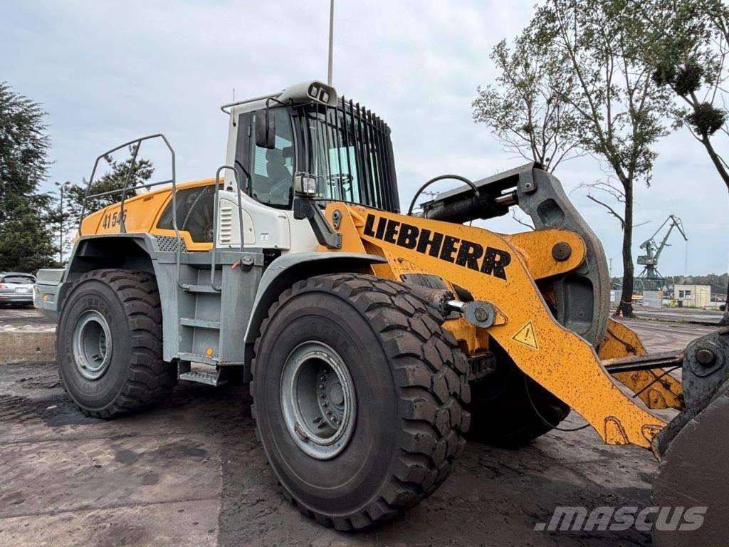 Liebherr L 566 Chargeuse sur pneus