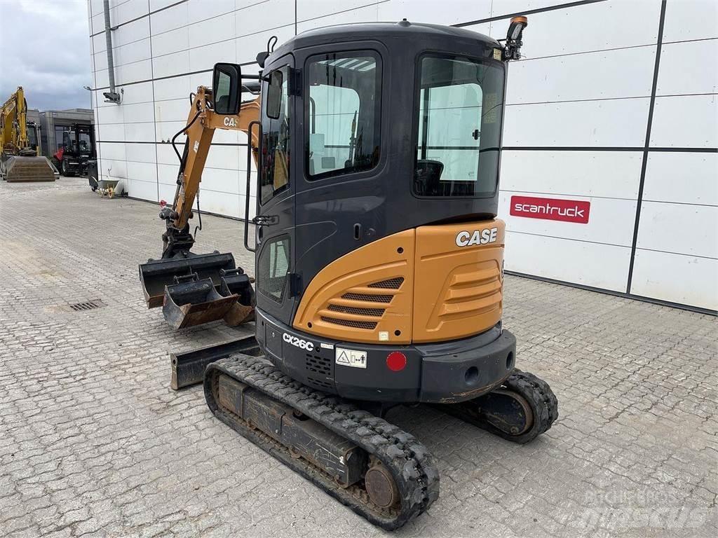 CASE CX26C Pelle sur pneus