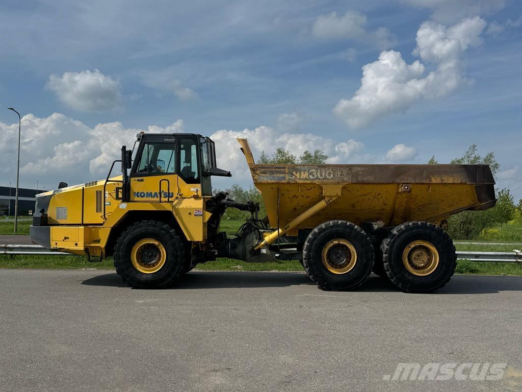 Komatsu HM300-2 Tombereau articulé