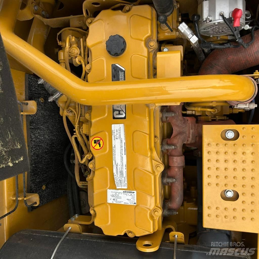 CAT 340D2L Pelle sur chenilles