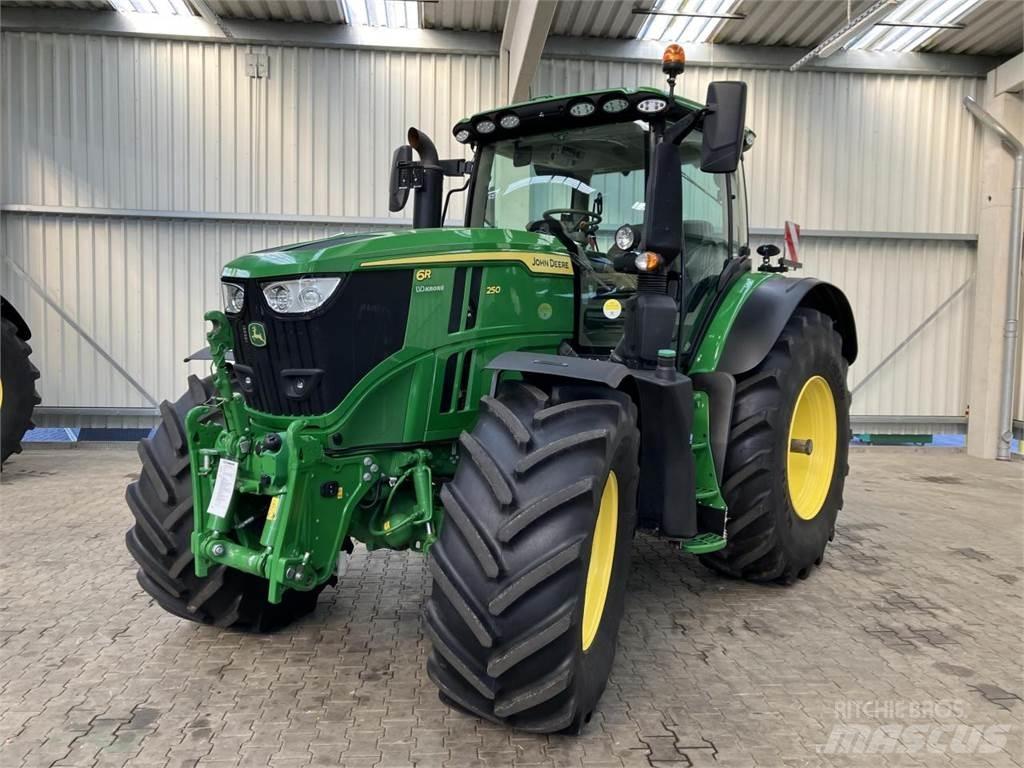 John Deere 6R 250 Tracteur