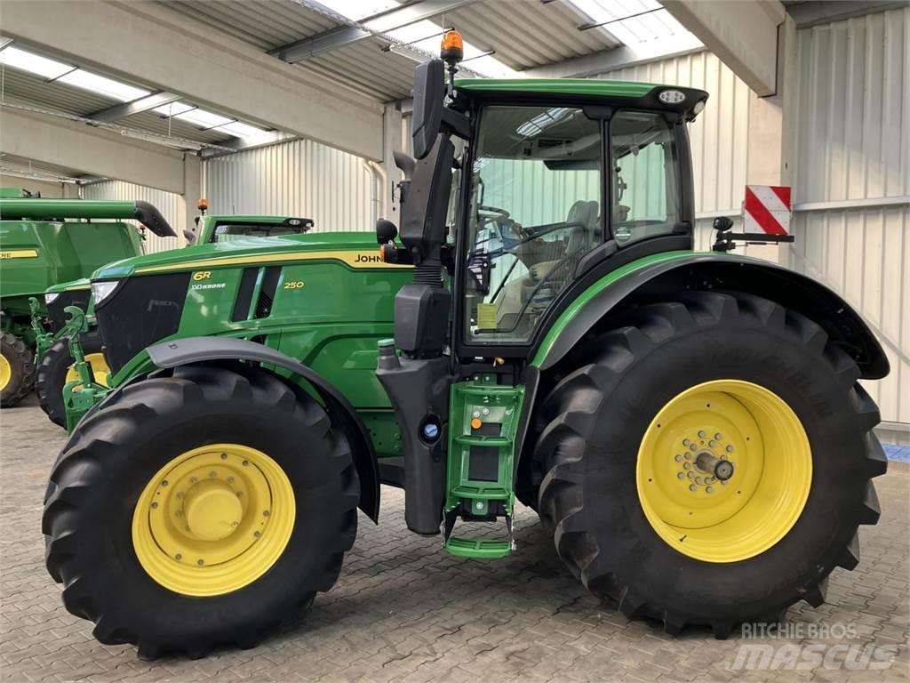 John Deere 6R 250 Tracteur