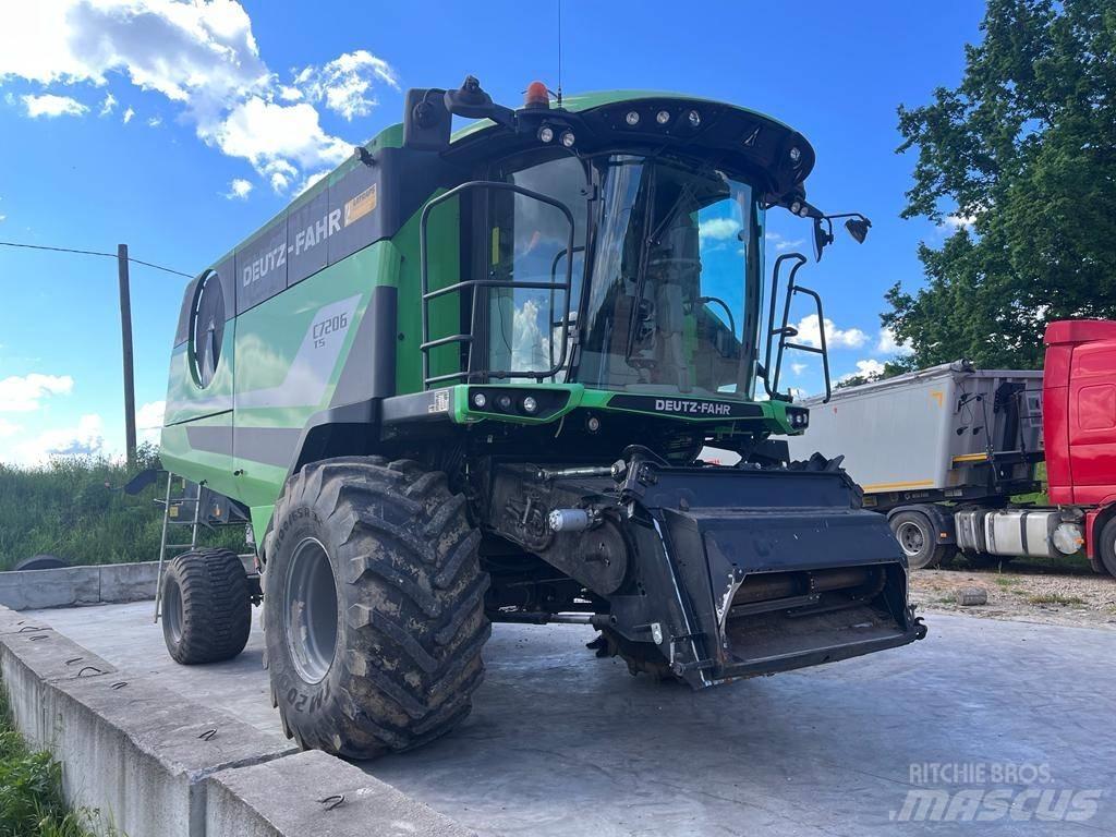 Deutz-Fahr C 7206 TS Moissonneuse batteuse