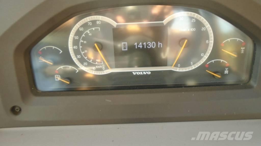 Volvo A 25 G Tombereau articulé