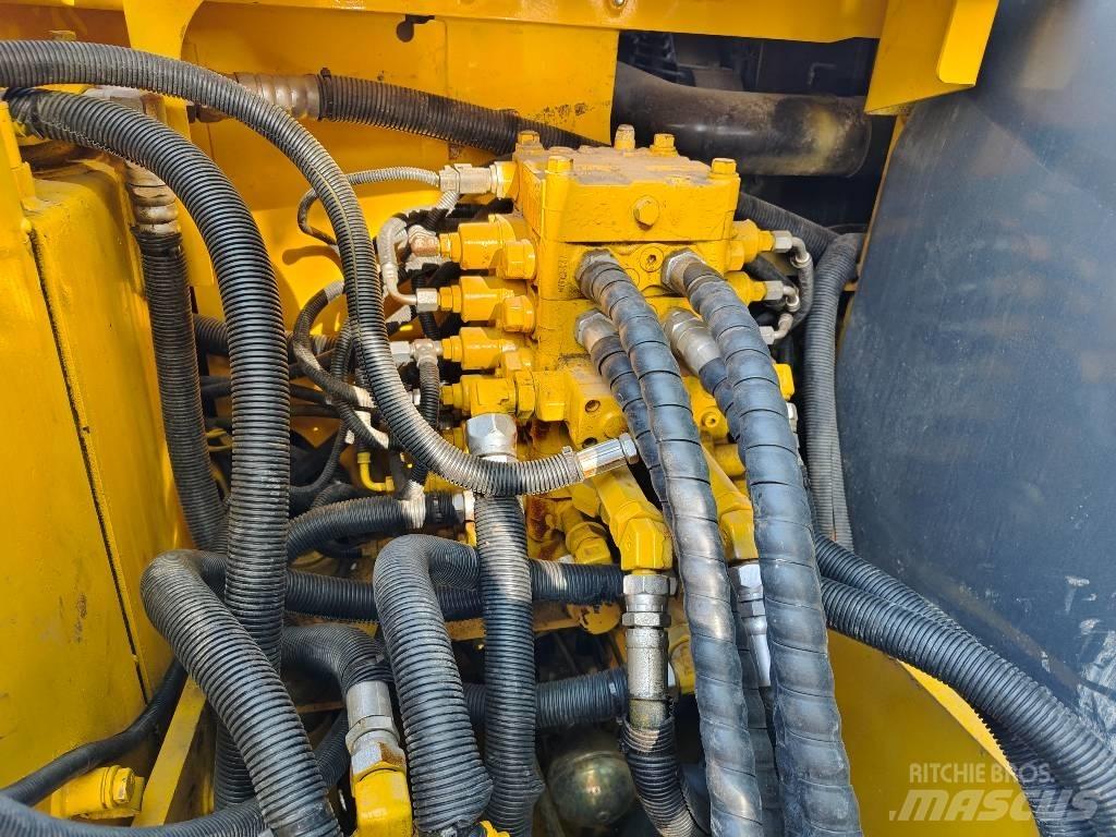 Komatsu PC 130-7 Pelle sur chenilles