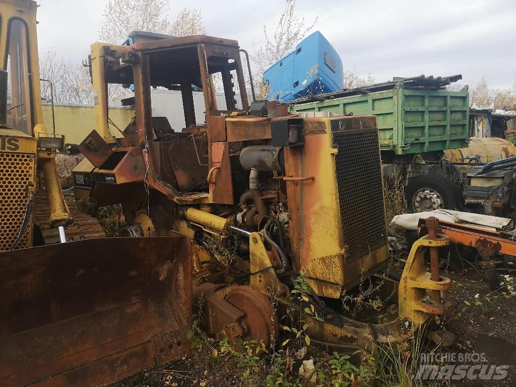 CAT D 5 M XL Bouteurs sur chenilles