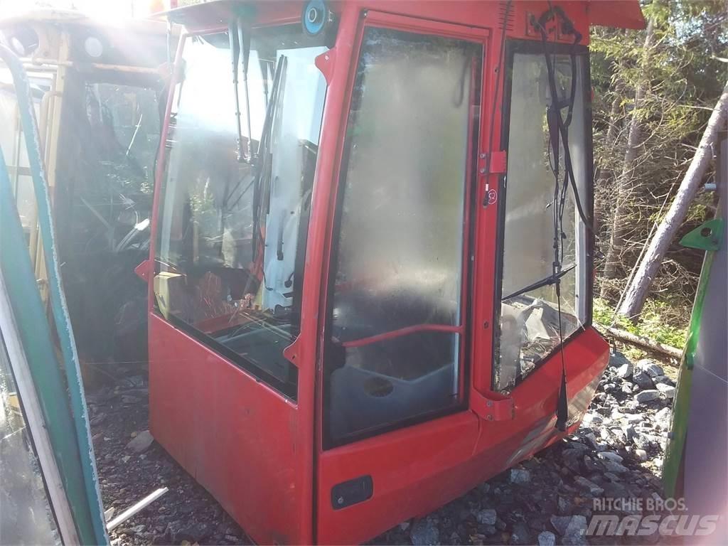 Komatsu 895 Cabine
