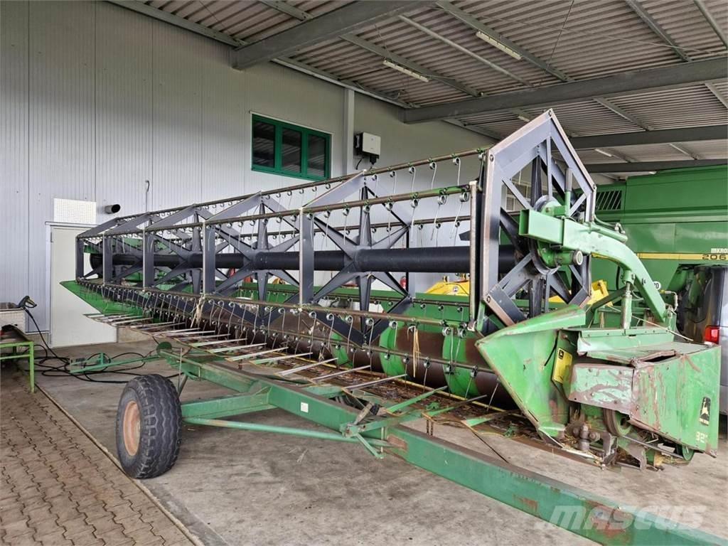 John Deere 2066 Moissonneuse batteuse