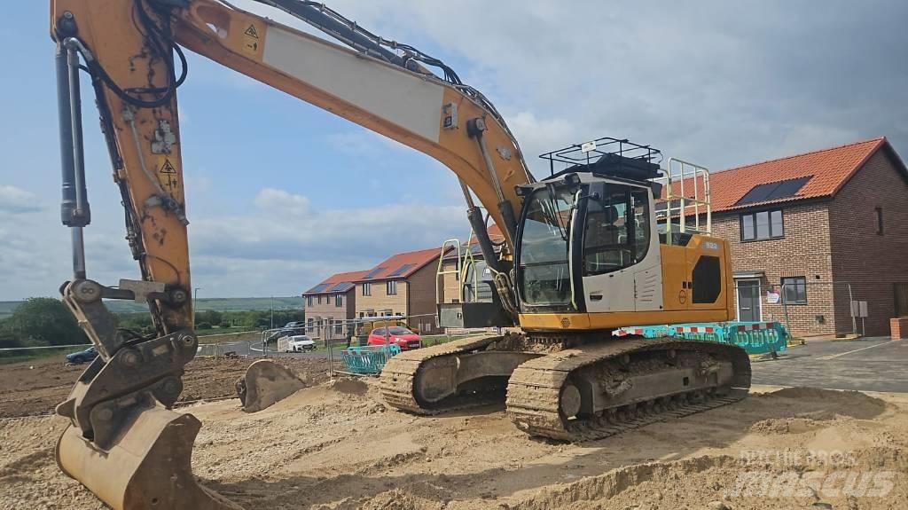 Liebherr R 922 LC Pelle sur chenilles