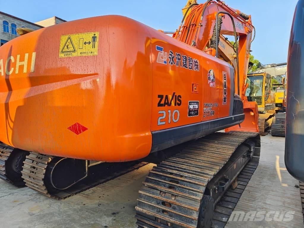 Hitachi ZX 210 Pelle sur chenilles